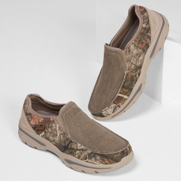 SKECHERS Men\'s Canvas Memory Foam Slip On Shoes - Extra Wide
